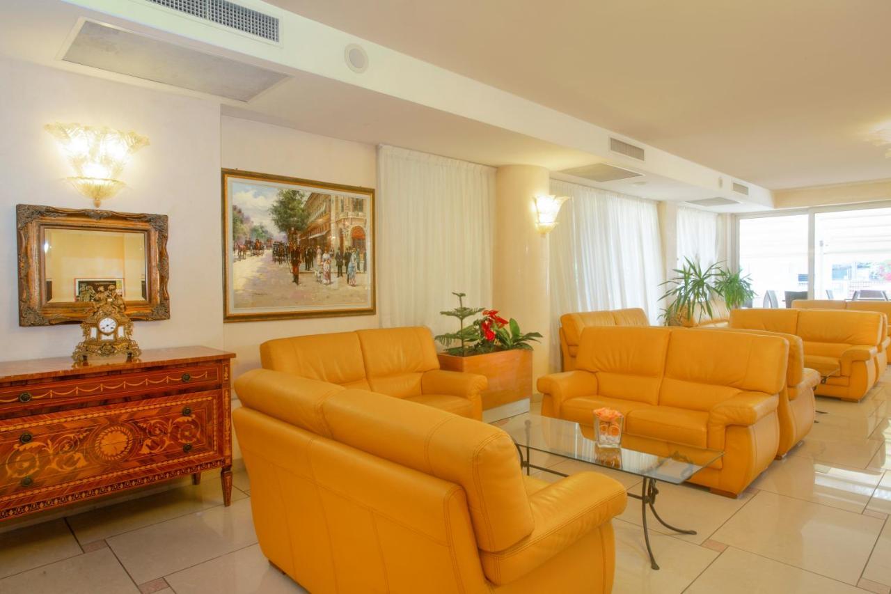 Hotel Elisir Ріміні Екстер'єр фото