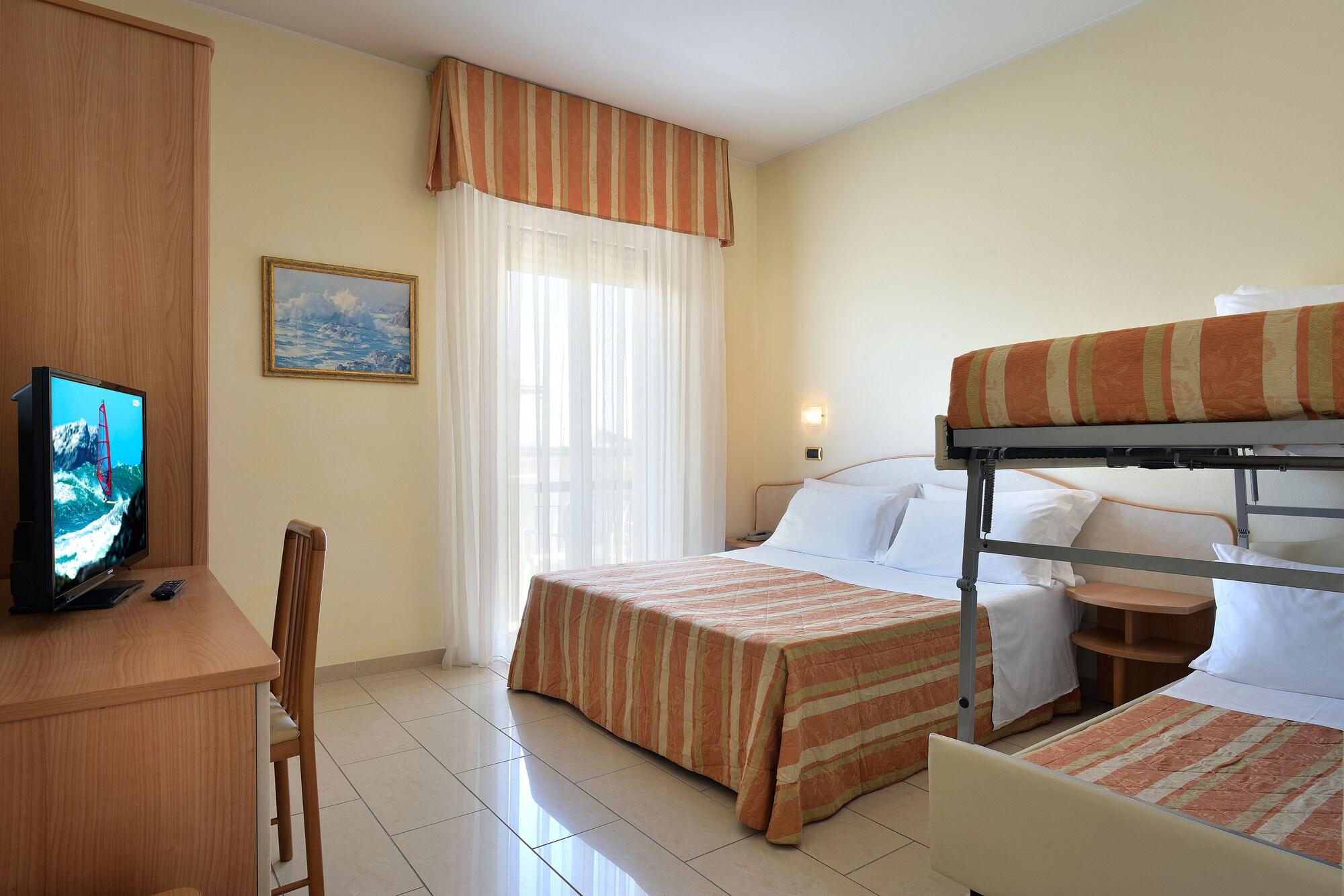 Hotel Elisir Ріміні Екстер'єр фото